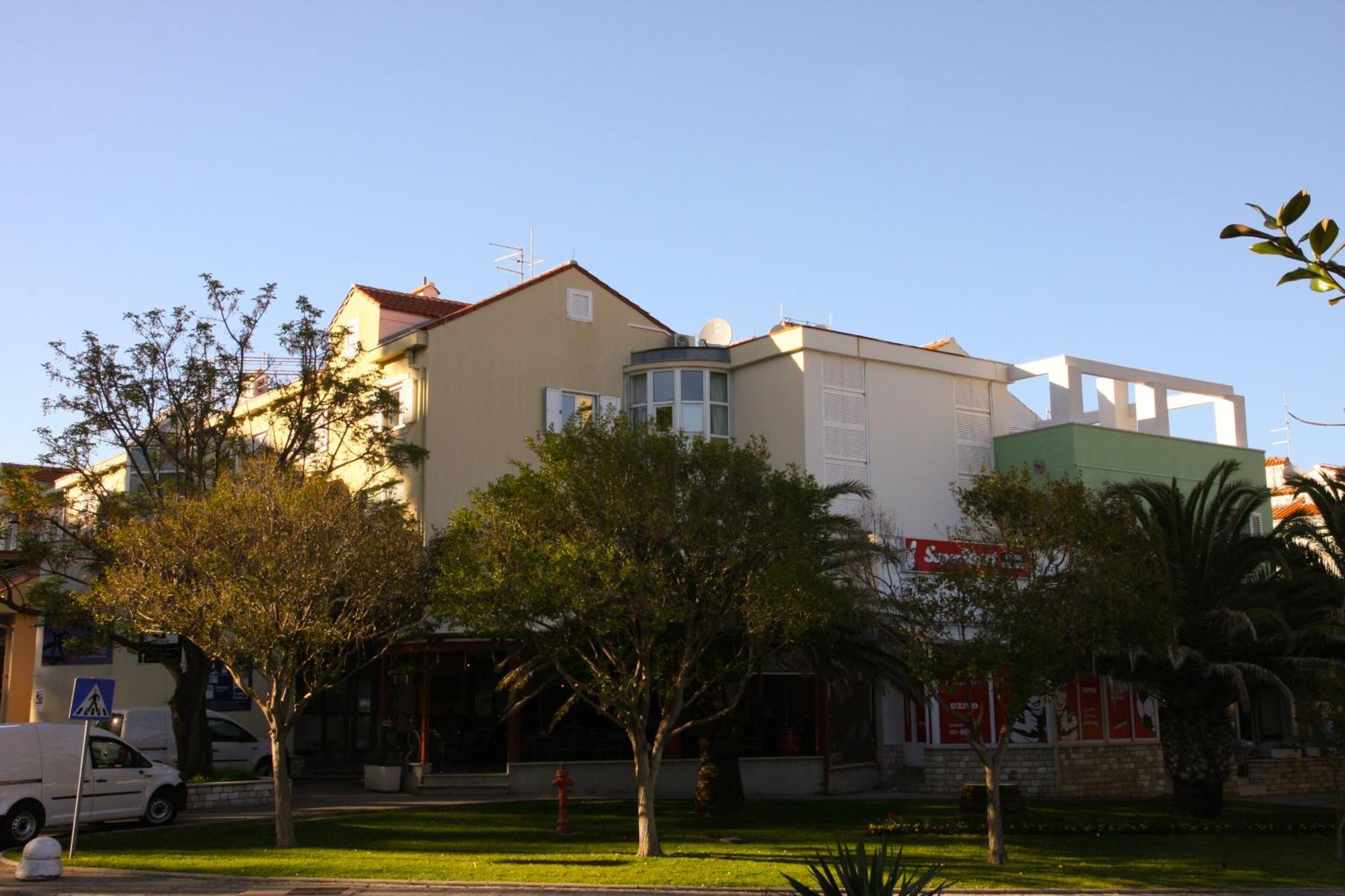 Citypark Apartment Palit Exterior foto